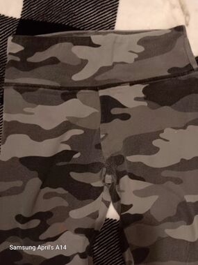 wild fable Gray & Black Camo Leggings